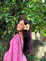 गुलाबी रंग में, थोड़ा सा नूर। 🌸
.
.
#fypppppppppppppppppppp