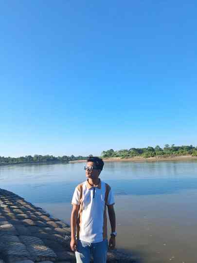 “Lost in the rhythm of nature 🌊🌿”
#IncredibleIndia #AssamD