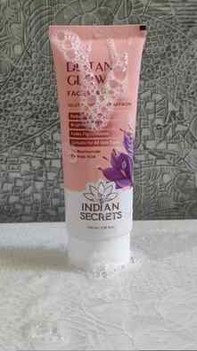✨ De-Tan Glow Face Wash with Glutathione, Saffron, 5% Niacin