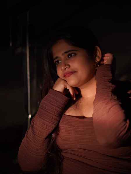 Golden tones for quiet soul 🤎✨
.
.
.
.
Pc: @chandru_mahen