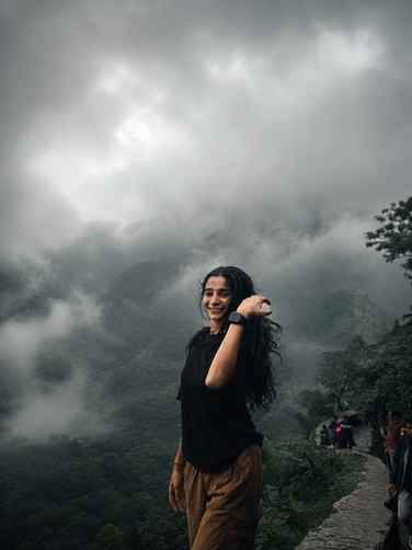 romanticizing the in-between!🌩️🤍