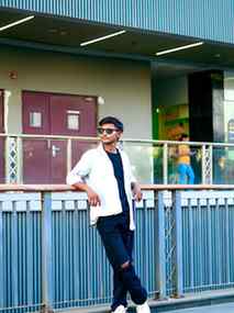 Silence mein bhi style bolta hai😎
.
#instastyle #mensfashio