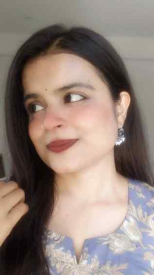 Self obsessed ✨ 😹 

Kurti bindi jhumke noor transitional ou