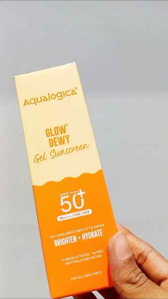 Glow + dewy gel sunscreen
#aqualogica #gelsunscreen #sunsc