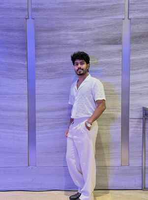 Casually hitting the Mammookka pose 😉 @mammootty HBD Legend