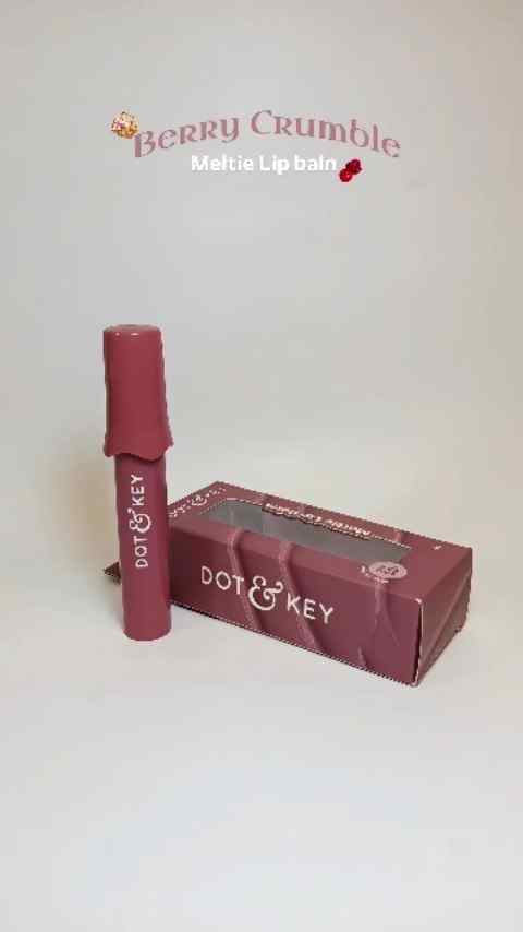 The perfect dessert for your lips. 🤍
.
.
Comment 'lipbalm'