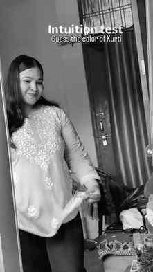 Guess the color #shortkurti #girl #reeitfeelit #reelkarofeel