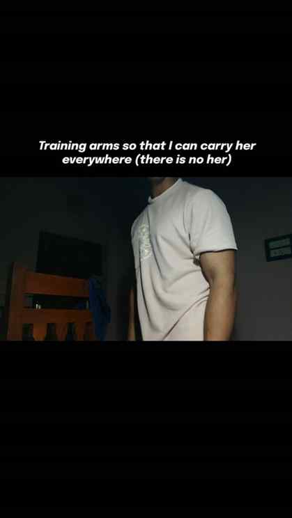 Very very delusional 
.
.
#arms #biceps #shoulders 

[Arms,b