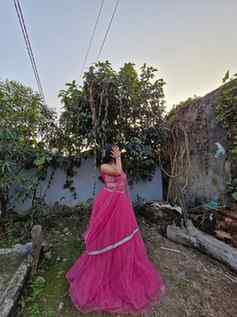 Blushing in pink perfection 🌸💕
.
.
.
#ootd #shaadivibes #p