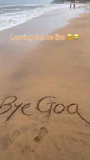 Some goodbyes are simply not accepted. 😭🌊
#GoaTrip #GoaDi