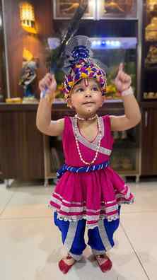 जय श्री कृष्ण 🙏🏻🦚
मेरा नन्हा सा नटखट कान्हा 💙🧿✨
Littl