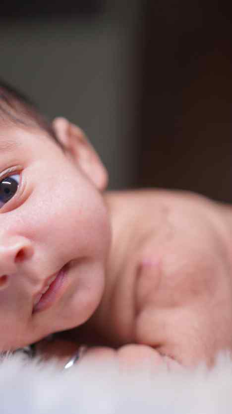 Chalo sab mommies apne kohinoor ki ek pyari si pic share kar