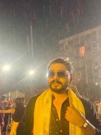 Barish ho… ya ho muddy road 
Garbha to nahi rukega…

#dasera