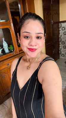 Mood: Dance mode ON. 🔥….💃🏻💃🏻💃🏻
……
………
Goodafternoon e