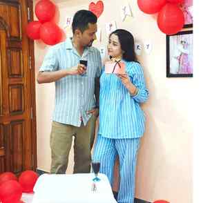 1st Wedding Anniversary 💙🤍

#anniversarycelebration #loves