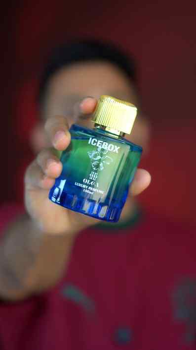 Luxurious budget Perfume 😍 Comment “ICE” for link
Long las