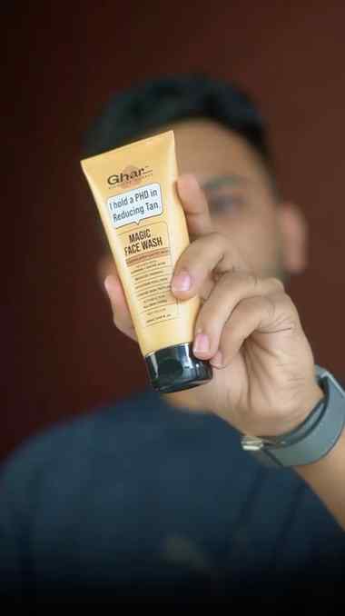 Tanning making your skin look dull?
@gharsoaps Magic Facewa