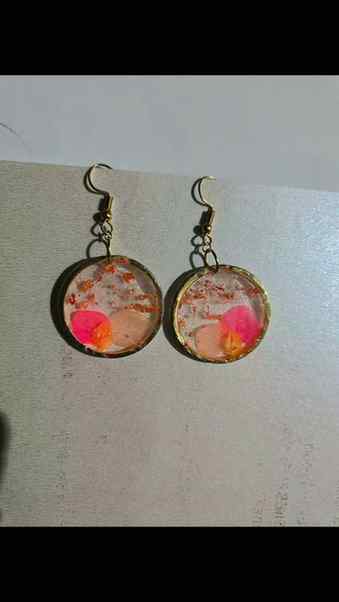 Beautiful resin earrings👀❄ DM to order..!
#earrings #jewelr