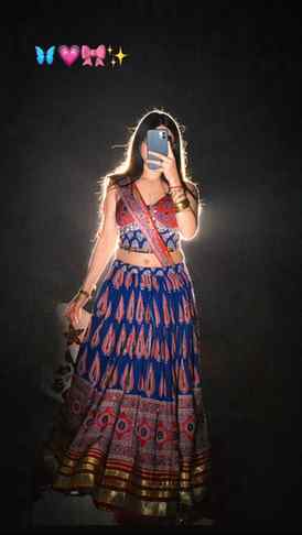 jadugarni💅🏻💕
.
.
.
.
Blue lehenga look, traditional Indi