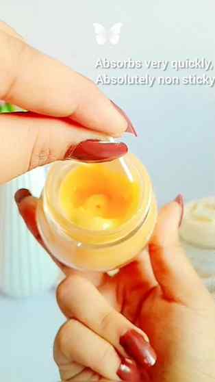 Golden glow in every drop ✨
Hydration that brightens, nouris