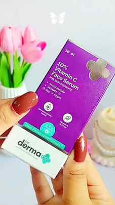 Glow that speaks before you do…
With The Derma Co 10% Vitami