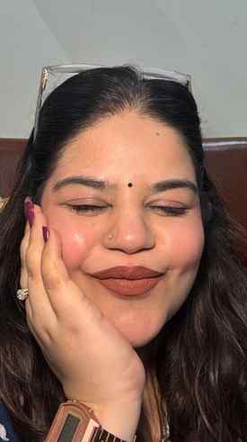 Pandal ki lights, Bappa ke darshan, festive outfit aur ghar 