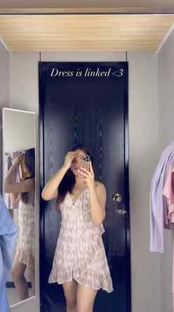 Dress is linked<3