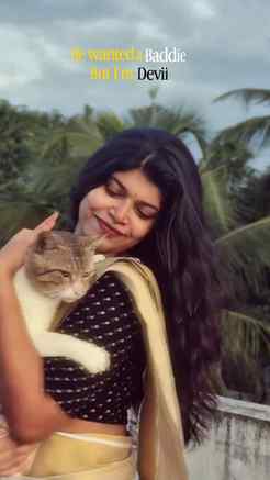 He didn't believe that I'm a goddess
Moodevi aan polum 😏