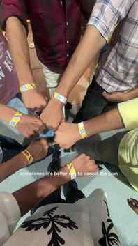Enjoy 👽
.
.
.
.
.
{Enjoy, freinds,puno, jaipur,trip}
.
.
.