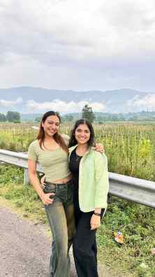 'घर' No Matter where life take us🥺🫂🫶
.
.
.
@heyyy.snehaaa