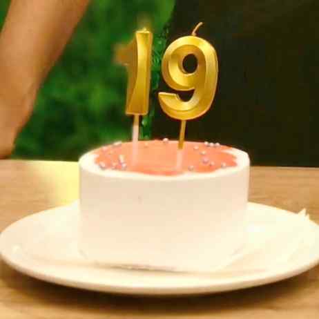 9teen 🌷😽
Not a teenager for much longer, so I’m making it