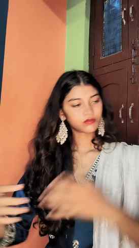Dekhi