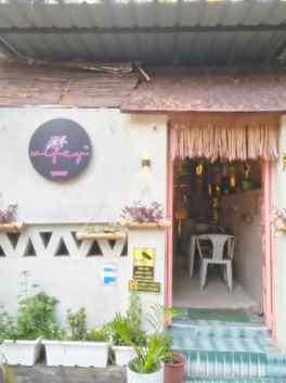 A day spent well with my wifies at @wifey.bbsr 💋

#aestheti