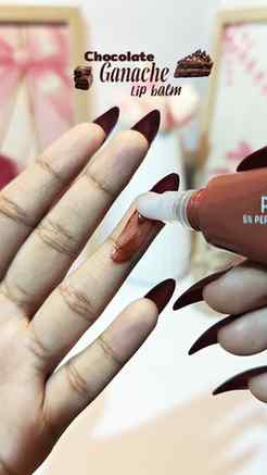 Comment for links ๐๏ธ
@lakmeindia
.
.
{Makeup, lip gloss, g