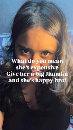 A girl and her love for Jhumkas !❤️💕