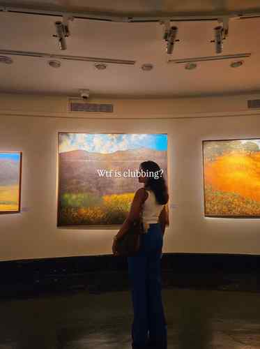 Artists, am I right? π¨β¨π»
[Artist girl, life of an artist,