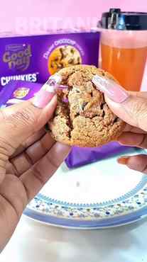 🍪 POV: You opened the pack for one cookie... and couldn't s