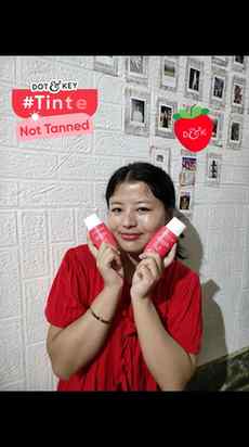 Strawberry Dew Tinted Sunscreen. Perfect for everyday wear.
