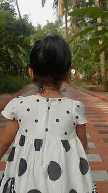 Cat 😺 walk

#reelsvideo #fypシ❤️💞❤️ #cute #viralvideos #ins