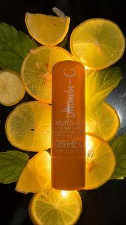 Soft, hydrated & SPF-protected lips all day. 💛✨ #OsheaHerba