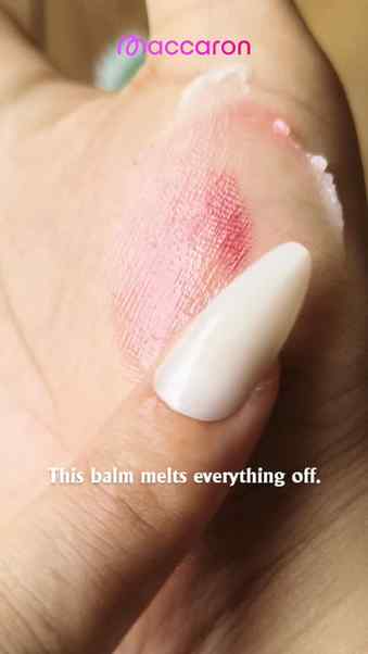 Oily skin friendly and so satisfying to massage into the ski