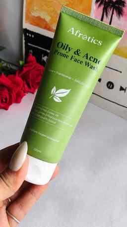 Breakouts se pareshan ho...try this 

Afrotics oily & acne p