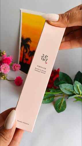 Still hiding your dark circles? Try this! 

@beautyofjoseon_
