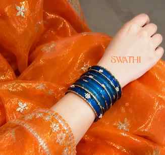 Bangle's love 🧡🧿.
#bangles #selflove❤️👑🦋🤗💕 #asethetic