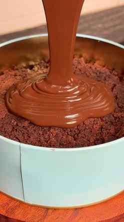 The most indulgent eggless Matilda Cake 🍫🤎
Ultra-moist ch