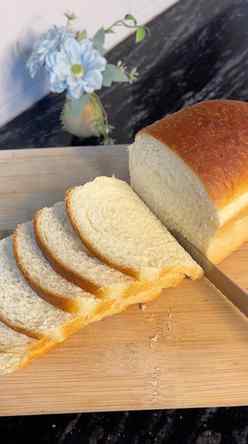 Fresh, fluffy & completely eggless! 🍞
Homemade milk bread