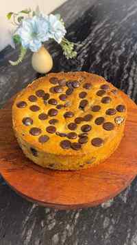 Whole Wheat Chocolate Chip Butter Cake 🤎🍫
Soft, buttery &