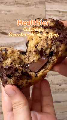 Whole wheat chocolate chunk muffins 🍫
Please check pinned