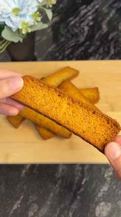 Homemade eggless Cake Rusk 🤎
Made with whole wheat flour &