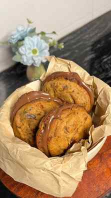These Chocolate Cookie Sandwiches deserved an extra chocolat
